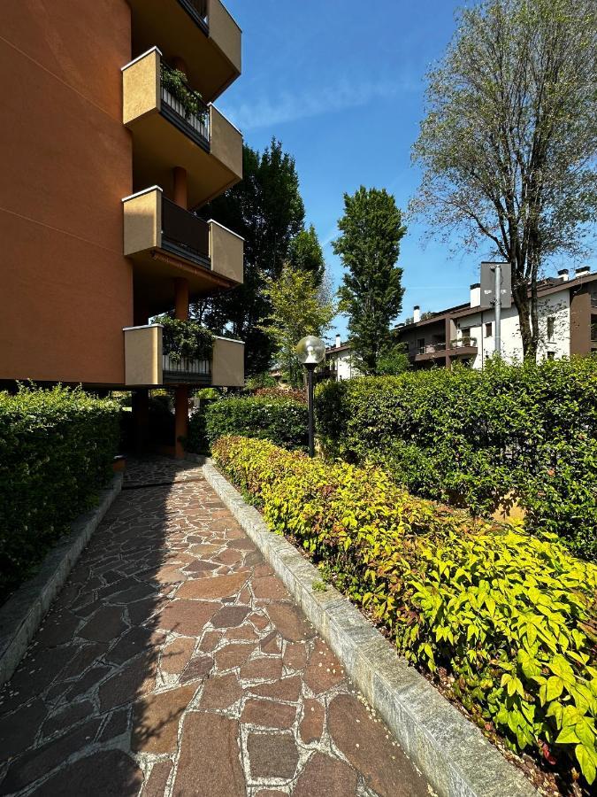 Tevere 20 House Monza Bagian luar foto