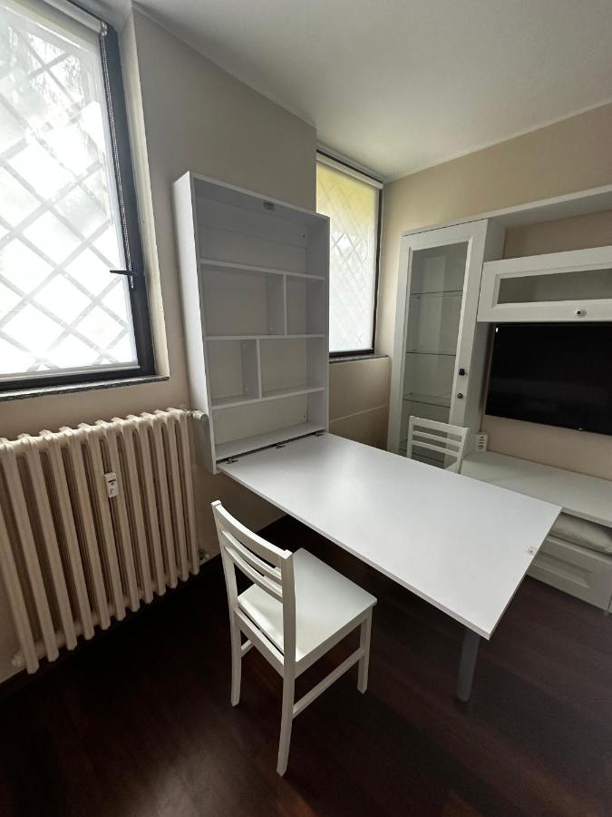 Tevere 20 House Monza Bagian luar foto