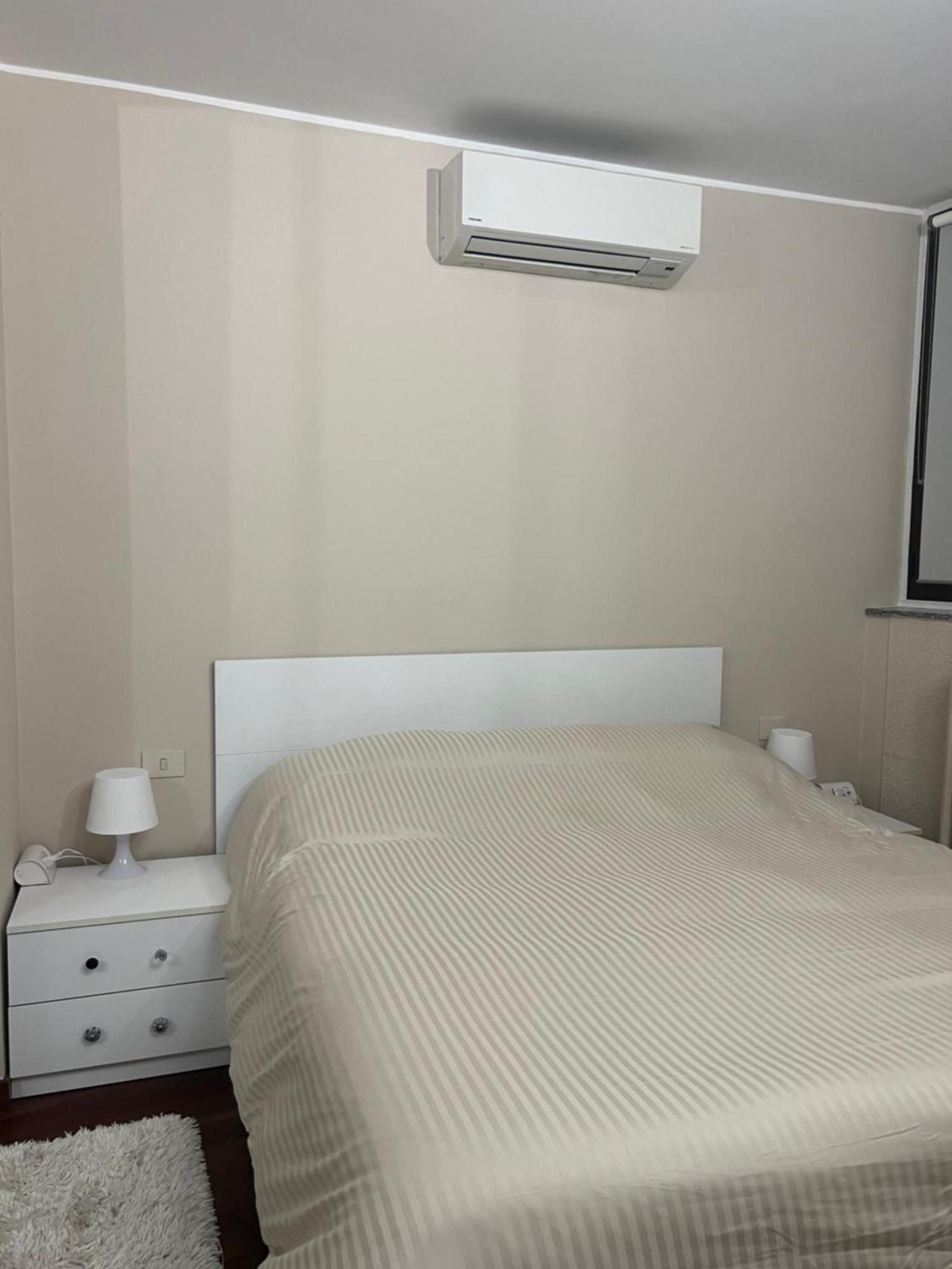 Tevere 20 House Monza Ruang foto